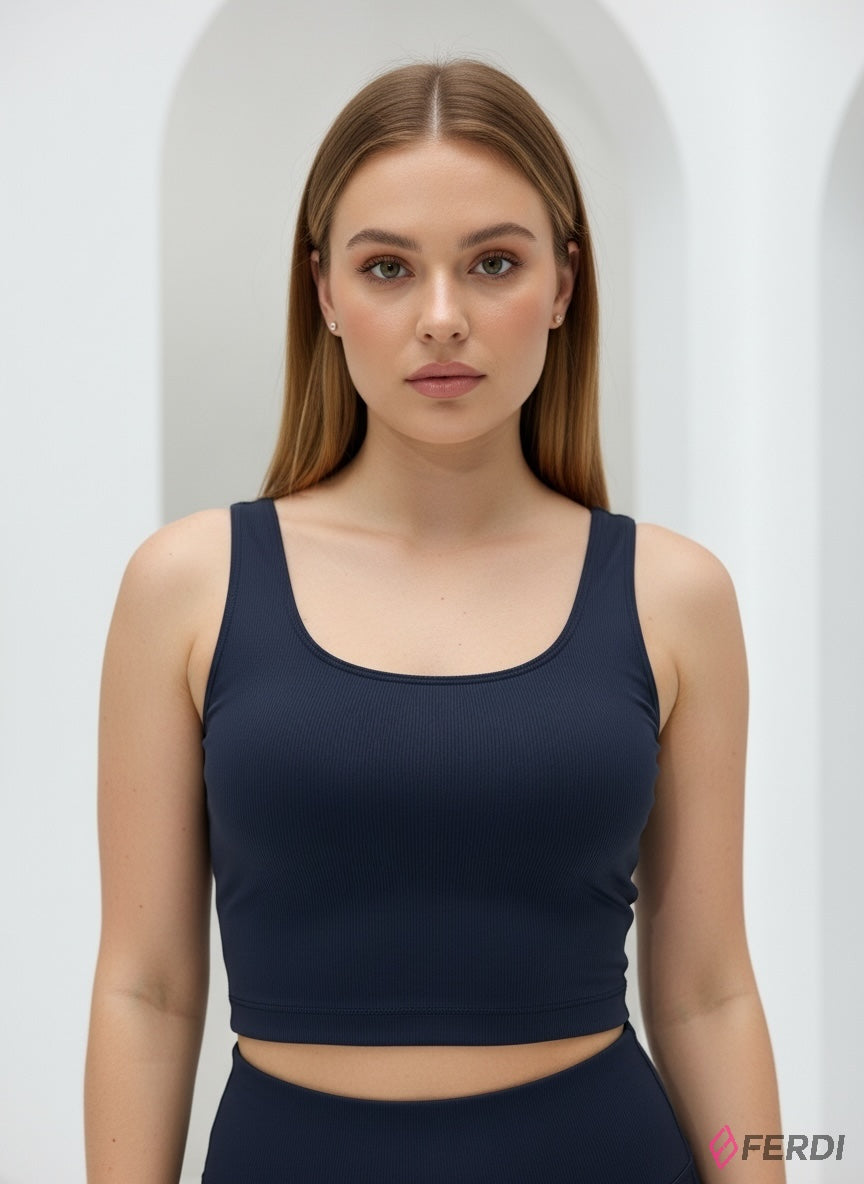SET Deportivo Esencial | Top Corto y Leggings Acampanados de Alto Rendimiento